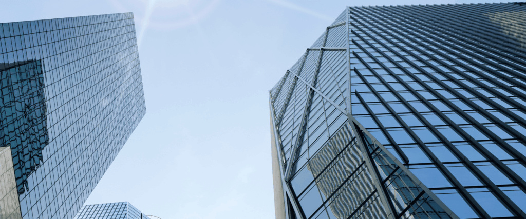 広告費の殴り合い